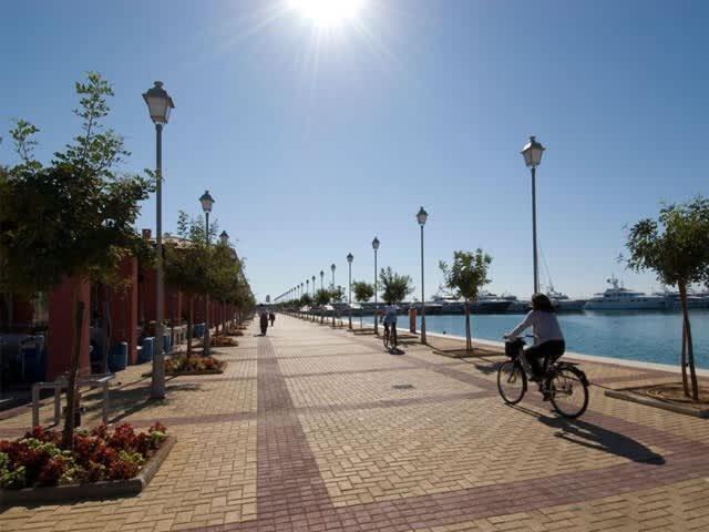 Family Apt With Garden Next To The Sea Atena Exterior foto